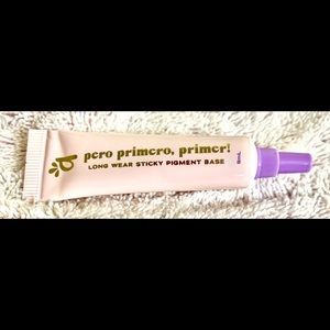 Pero Primero, Primer